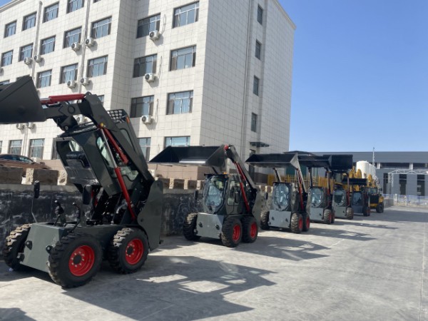 WM321  滑移裝載機 Skid Steering Loader